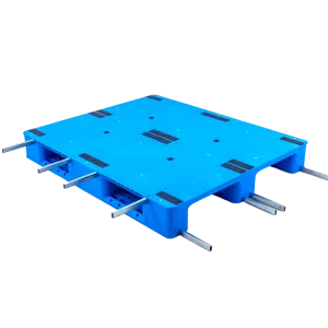 PALLET DE PLÁSTICO DE 19.4 KG CON 8 BARRAS METÁLICAS